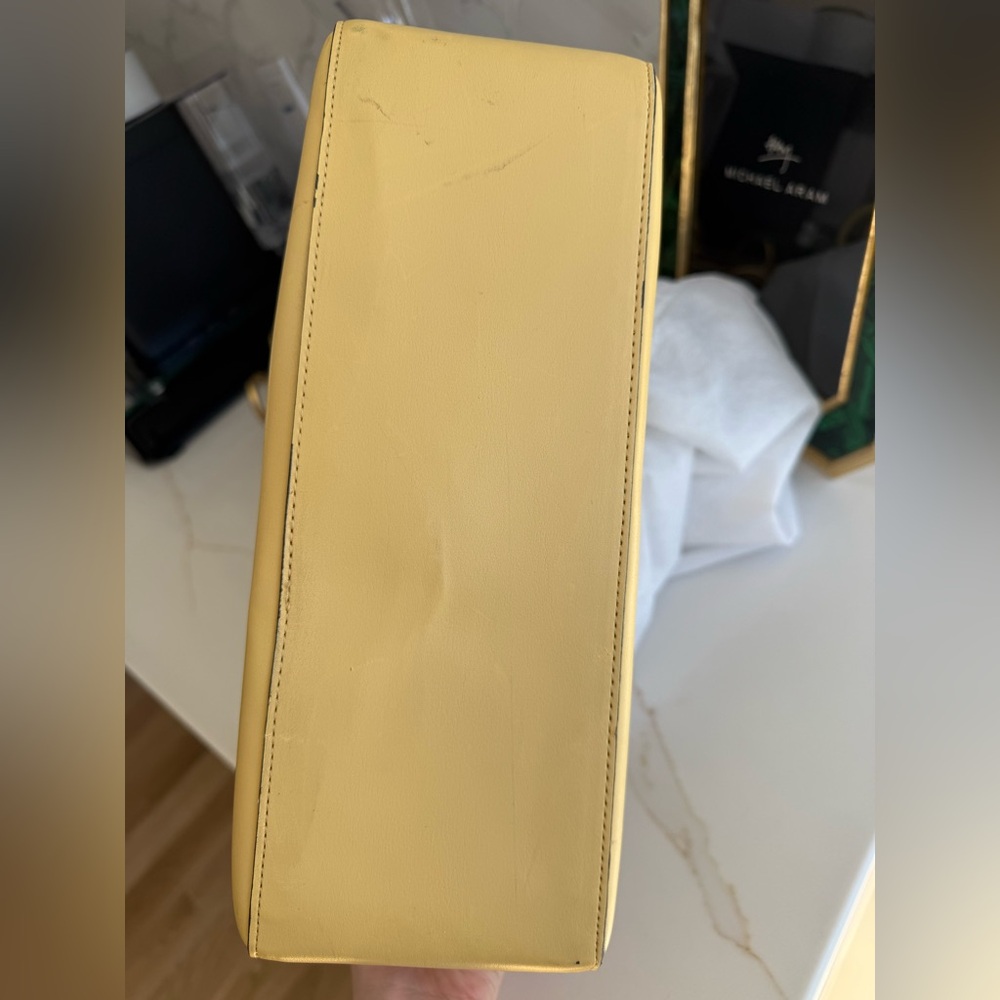 Vintage yellow purse - Picture 2 of 16